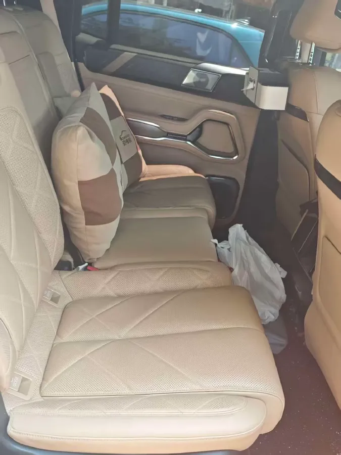 2025 FangChengBao Bao 8 2.0T 245HP L4 E-CVT PHEV 36.8KWH,autocango,china used car exporter,china ev exporter,chinese used car exporter,chinese used ev exporter