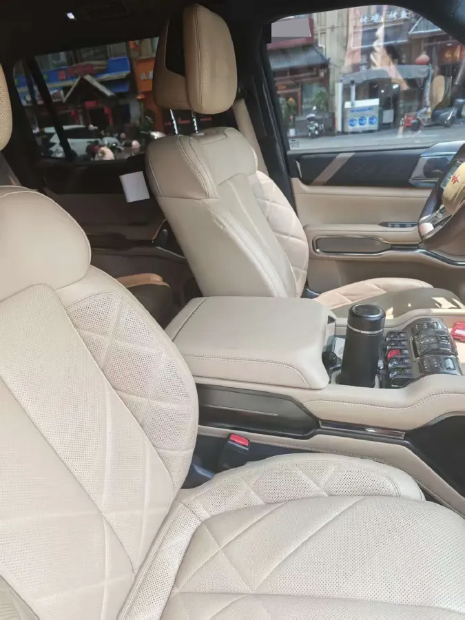 2025 FangChengBao Bao 8 2.0T 245HP L4 E-CVT PHEV 36.8KWH,autocango,china used car exporter,china ev exporter,chinese used car exporter,chinese used ev exporter