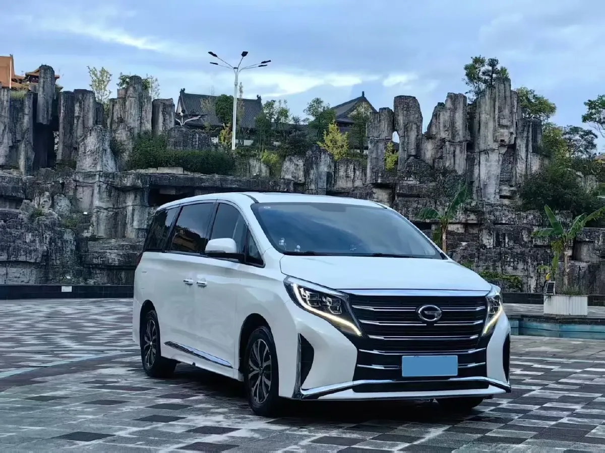 2021 GAC Trumpchi M8 2.0T 252HP L4 8AT,autocango,china used car exporter,china ev exporter,chinese used car exporter,chinese used ev exporter