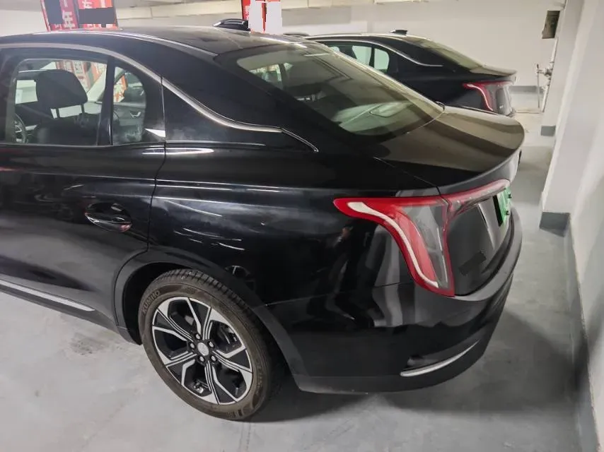 2023 HongQi E-QM5 BEV 54KWH,autocango,china used car exporter,china ev exporter,chinese used car exporter,chinese used ev exporter