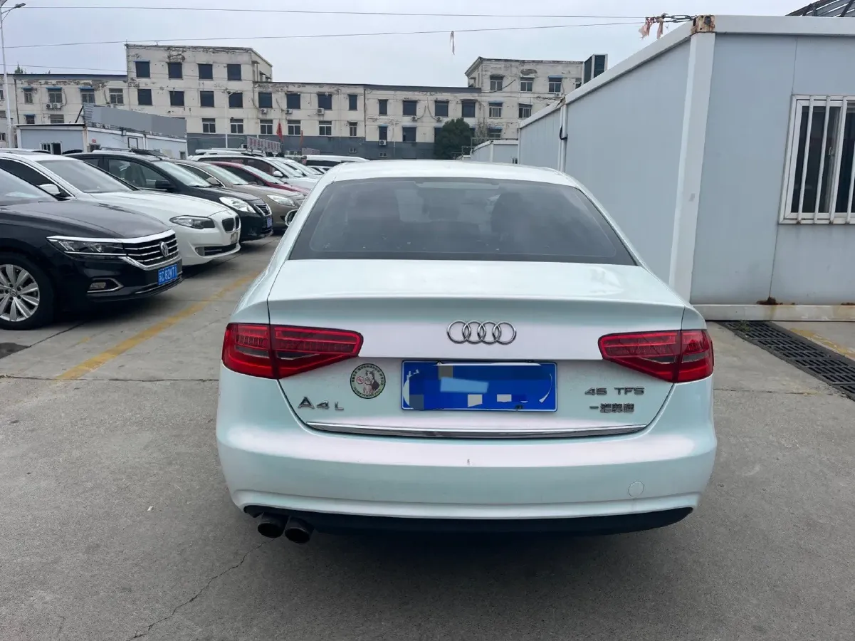 2013 Audi A4L 2.0T 180HP L4 CVT,autocango,china used car exporter,china ev exporter,chinese used car exporter,chinese used ev exporter