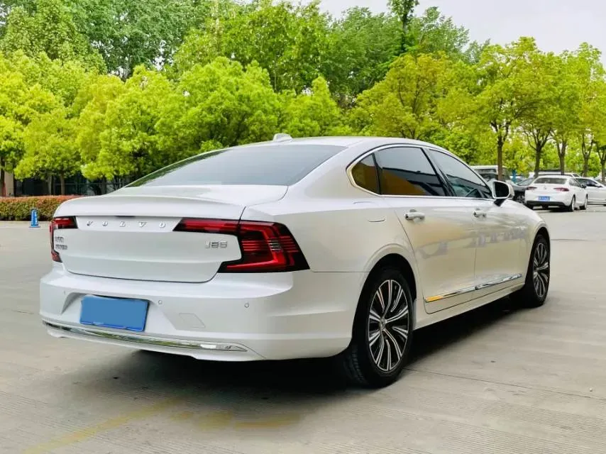 2021 Volvo S90 2.0T 250HP L4 8AT,autocango,china used car exporter,china ev exporter,chinese used car exporter,chinese used ev exporter
