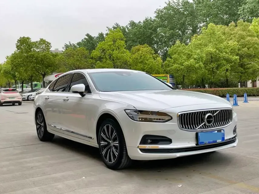 2021 Volvo S90 2.0T 250HP L4 8AT,autocango,china used car exporter,china ev exporter,chinese used car exporter,chinese used ev exporter