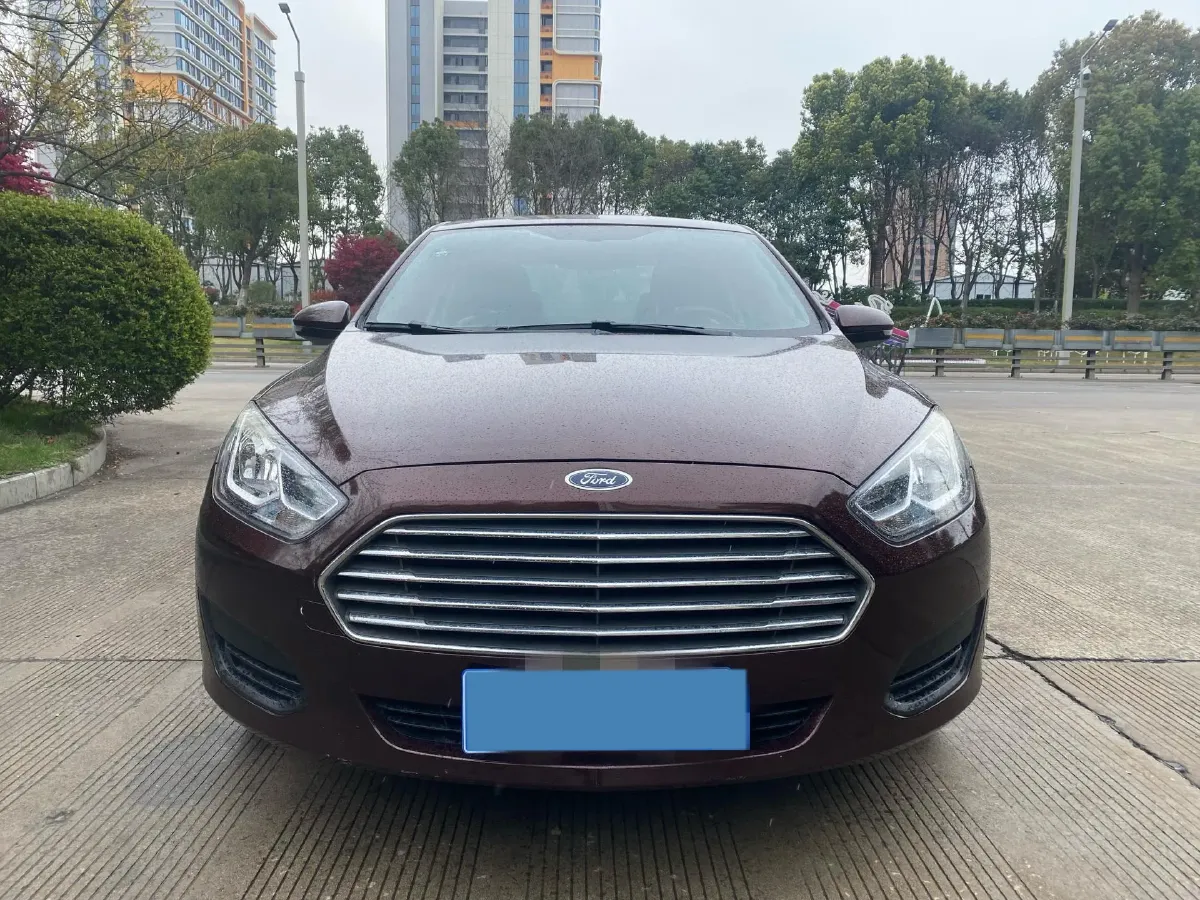 2019 Ford Escort 1.5L 122HP L3 6AT,autocango,china used car exporter,china ev exporter,chinese used car exporter,chinese used ev exporter