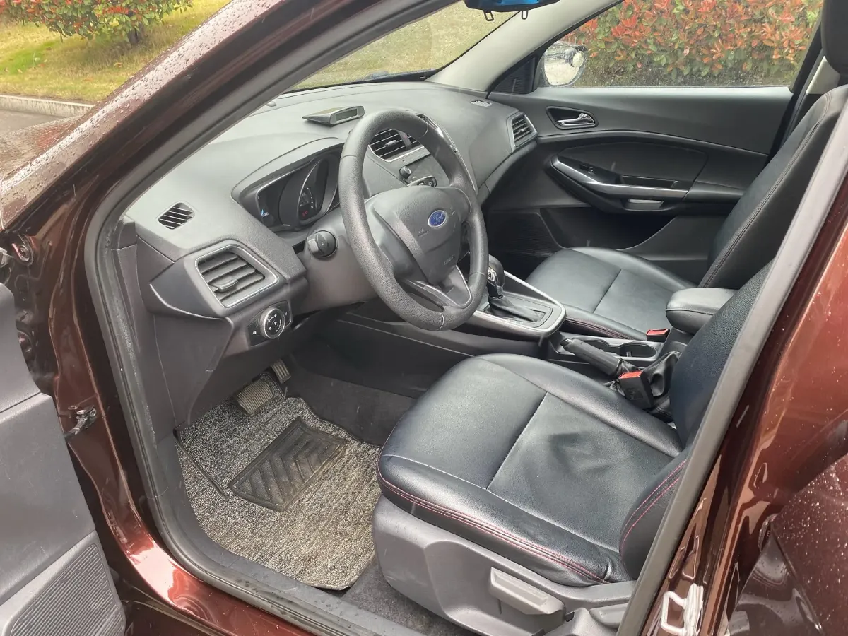 2019 Ford Escort 1.5L 122HP L3 6AT,autocango,china used car exporter,china ev exporter,chinese used car exporter,chinese used ev exporter