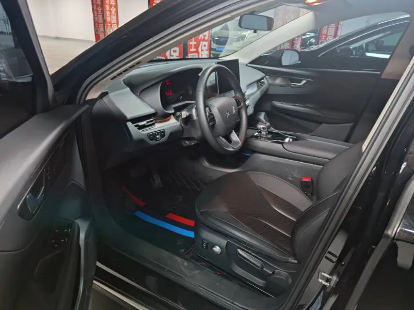 2023 HongQi E-QM5 BEV 54KWH,autocango,china used car exporter,china ev exporter,chinese used car exporter,chinese used ev exporter