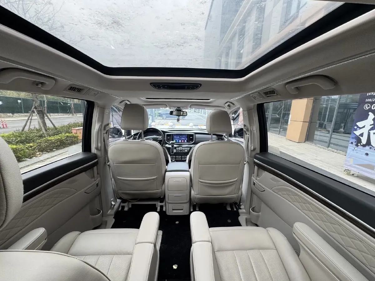 2018 GAC Trumpchi M8 2.0T 201HP L4 6AT,autocango,china used car exporter,china ev exporter,chinese used car exporter,chinese used ev exporter