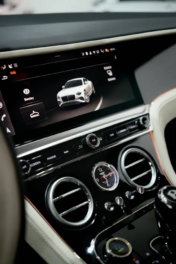 2026 Bentley Continental 4.0T 600HP V8 8DCT PHEV,autocango,china used car exporter,china ev exporter,chinese used car exporter,chinese used ev exporter