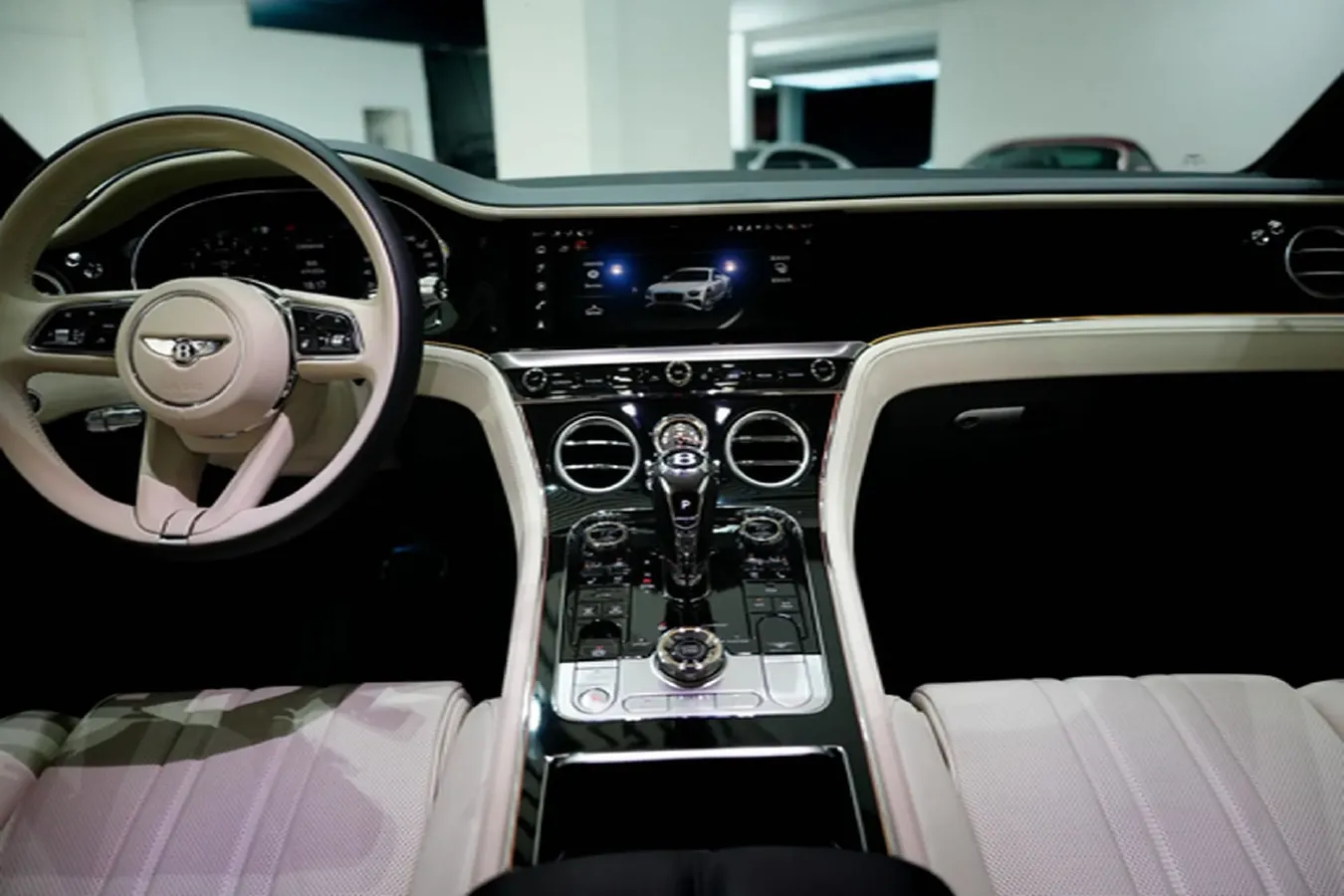 2026 Bentley Continental 4.0T 600HP V8 8DCT PHEV,autocango,china used car exporter,china ev exporter,chinese used car exporter,chinese used ev exporter