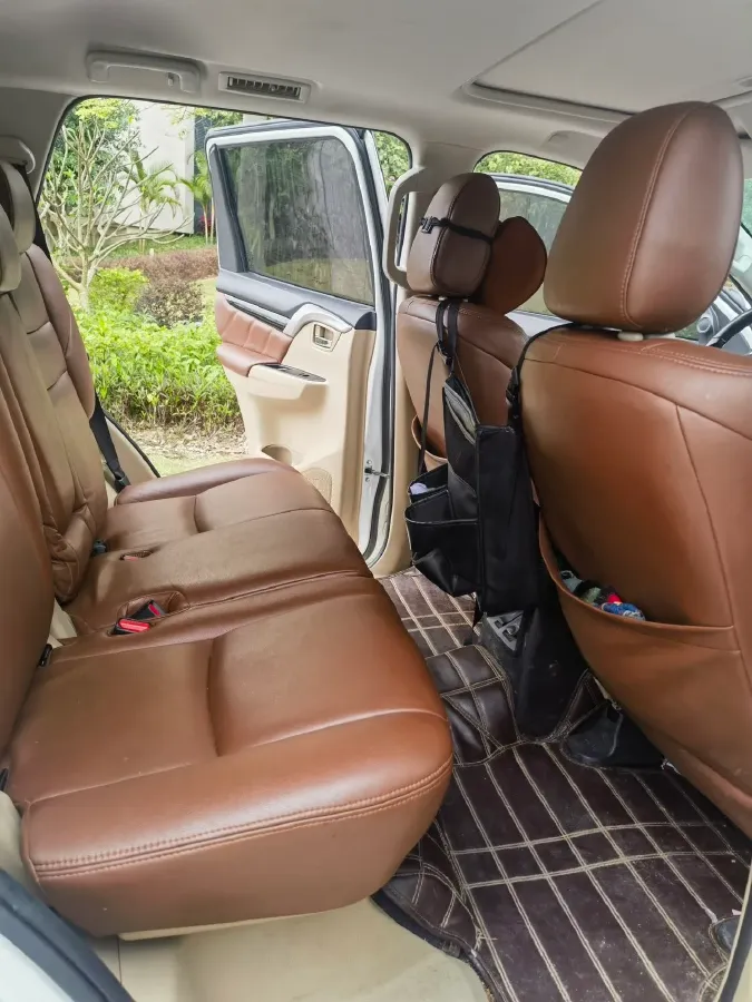 2019 Mitsubishi Pajero 3.0L 209HP V6 8AT,autocango,china used car exporter,china ev exporter,chinese used car exporter,chinese used ev exporter