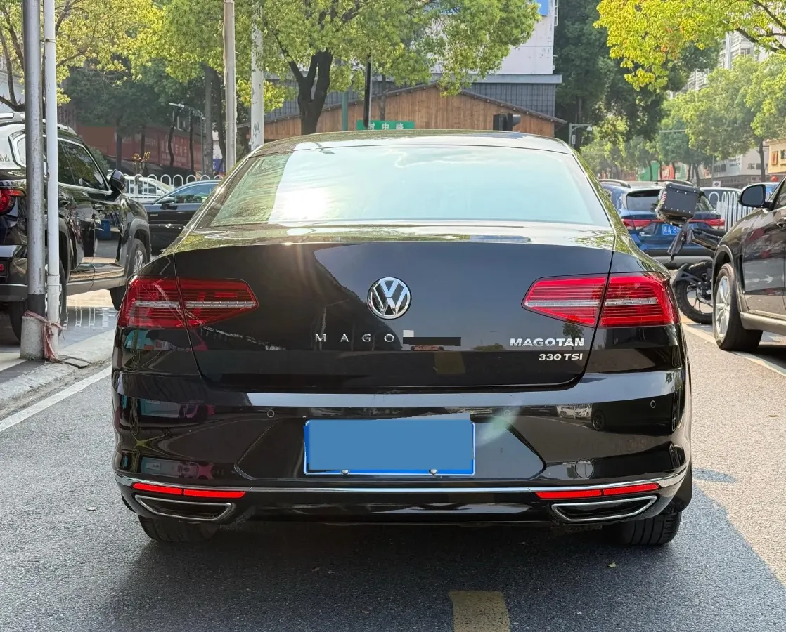 2018 Volkswagen Magotan 1.8T 180HP L4 7DCT,autocango,china used car exporter,china ev exporter,chinese used car exporter,chinese used ev exporter