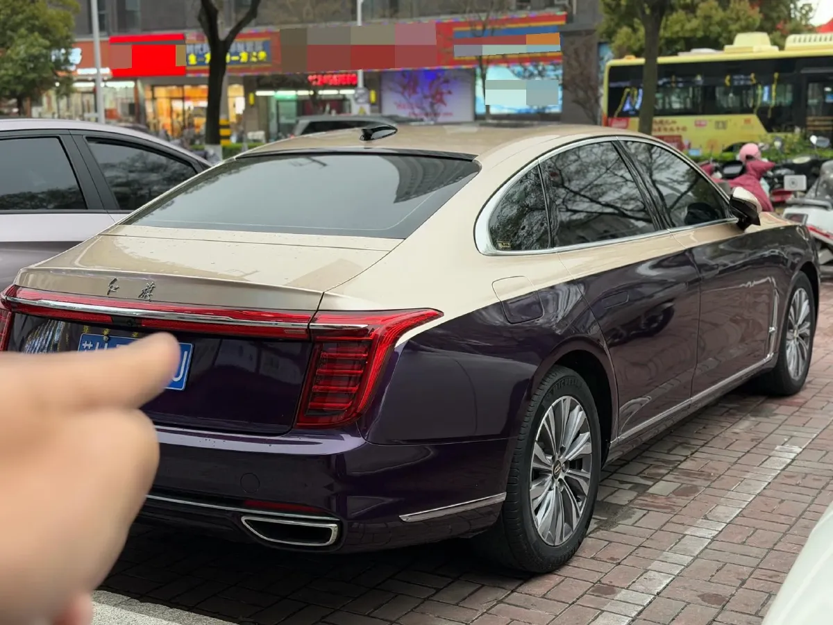 2020 HongQi H9 2.0T 252HP L4 7DCT,autocango,china used car exporter,china ev exporter,chinese used car exporter,chinese used ev exporter