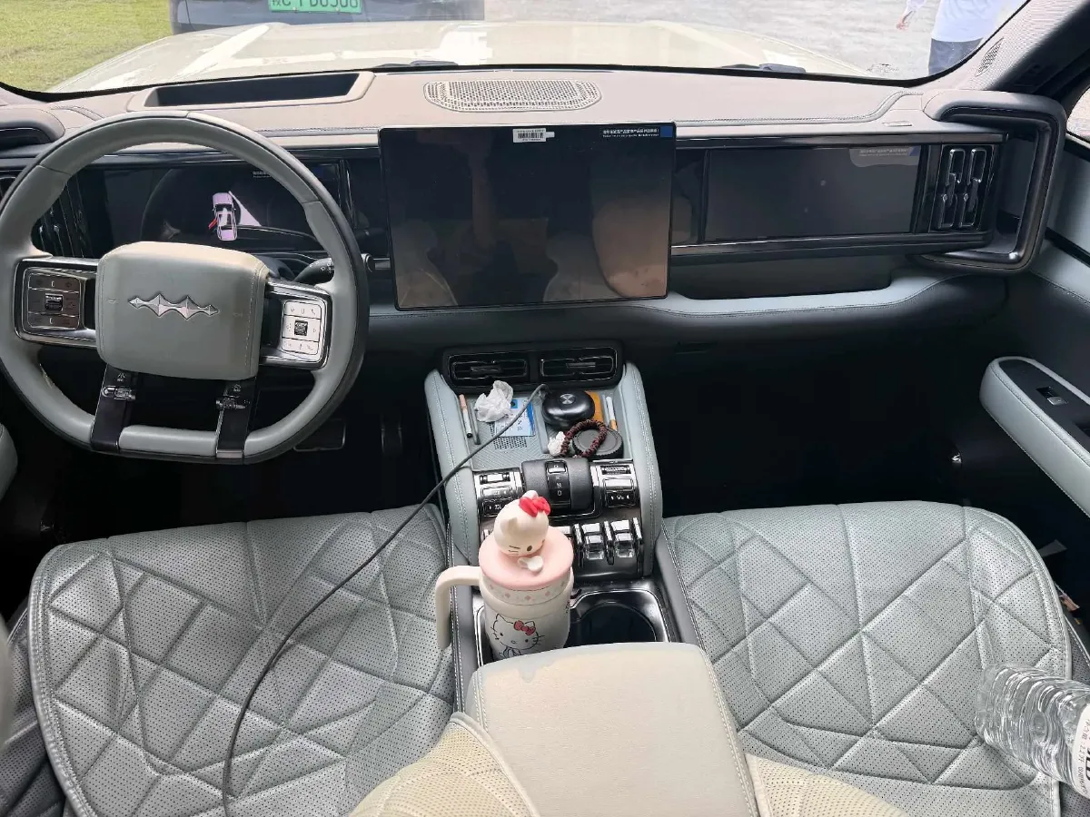 2023 FangChengBao Bao 5 1.5T 194HP L4 E-CVT PHEV 31.8KWH,autocango,china used car exporter,china ev exporter,chinese used car exporter,chinese used ev exporter