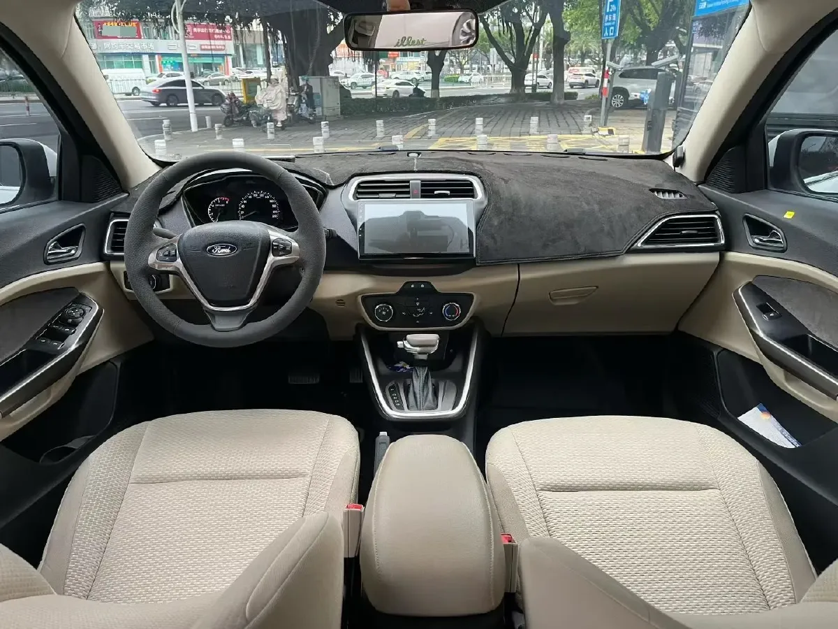2017 Ford Escort 1.5L 113HP L4 6AT,autocango,china used car exporter,china ev exporter,chinese used car exporter,chinese used ev exporter