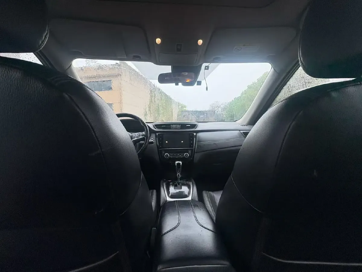 2020 Nissan X-Trail 2.0L 154HP L4 CVT,autocango,china used car exporter,china ev exporter,chinese used car exporter,chinese used ev exporter