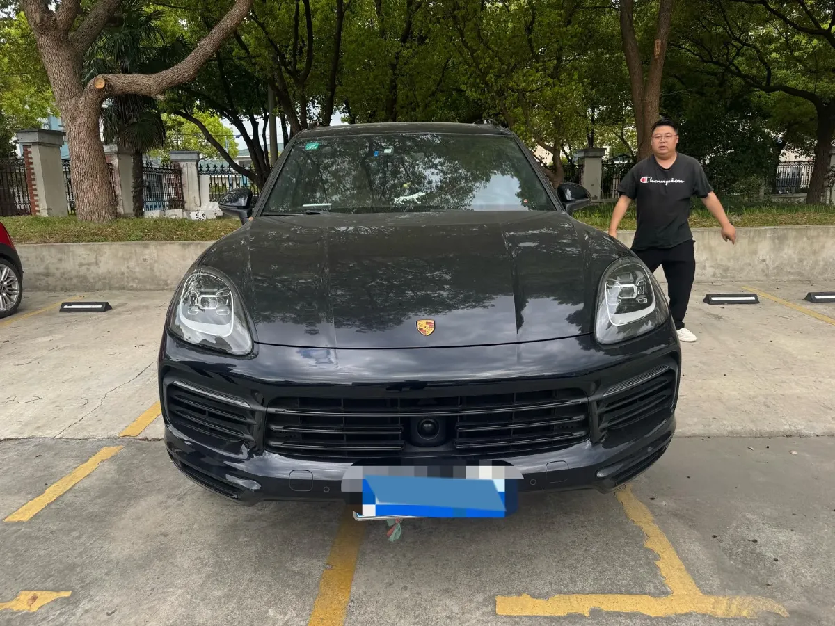 2022 Porsche Cayenne 3.0T 340HP V6 8AT,autocango,china used car exporter,china ev exporter,chinese used car exporter,chinese used ev exporter