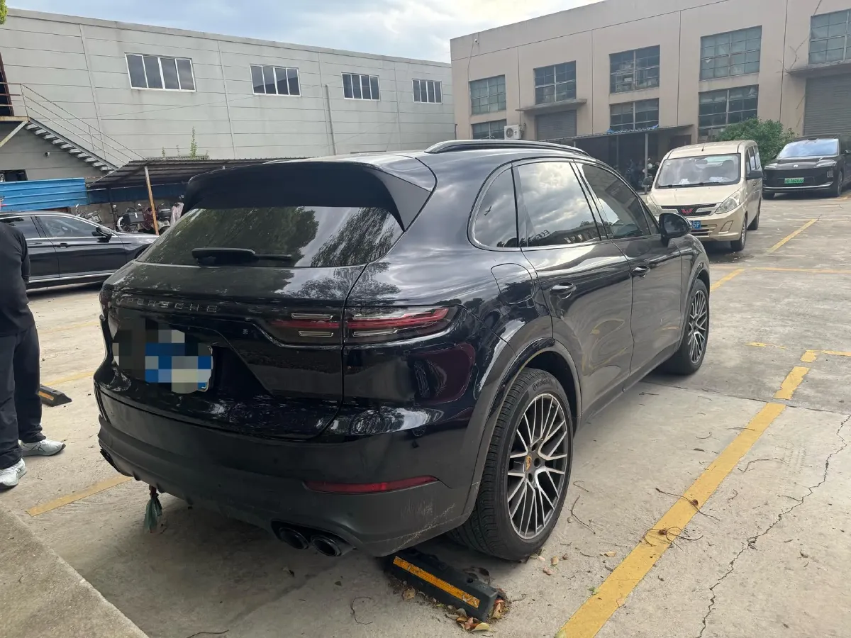 2022 Porsche Cayenne 3.0T 340HP V6 8AT,autocango,china used car exporter,china ev exporter,chinese used car exporter,chinese used ev exporter