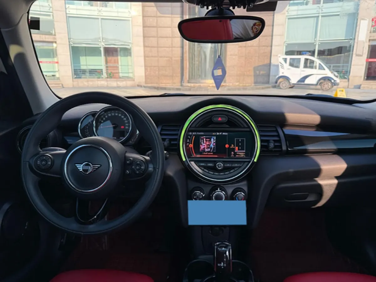 2019 MINI MINI 1.5T 136HP L3 7DCT,autocango,china used car exporter,china ev exporter,chinese used car exporter,chinese used ev exporter