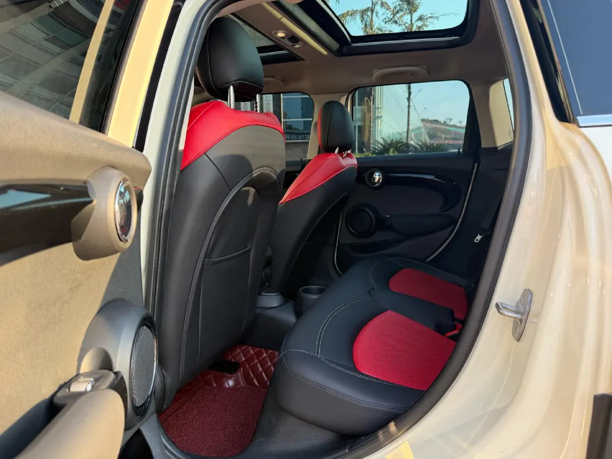 2019 MINI MINI 1.5T 136HP L3 7DCT,autocango,china used car exporter,china ev exporter,chinese used car exporter,chinese used ev exporter