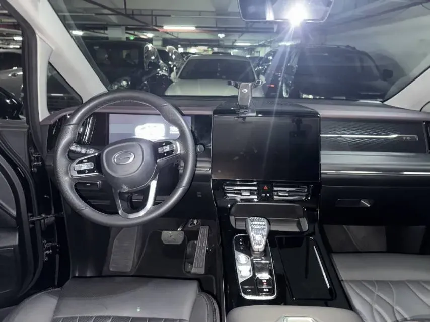 2024 GAC Trumpchi M8 2.0T 252HP L4 8AT,autocango,china used car exporter,china ev exporter,chinese used car exporter,chinese used ev exporter