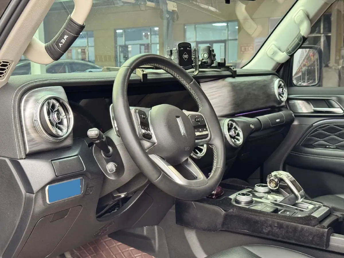 2021 Tank 300 2.0T 227HP L4 8AT,autocango,china used car exporter,china ev exporter,chinese used car exporter,chinese used ev exporter