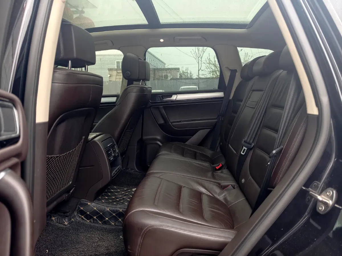 2017 Volkswagen Touareg 3.0T 320HP V6 8AT,autocango,china used car exporter,china ev exporter,chinese used car exporter,chinese used ev exporter