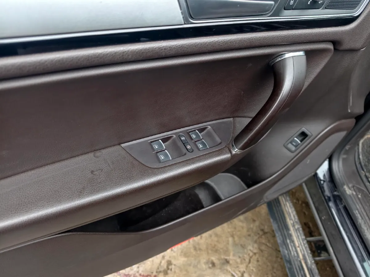 2017 Volkswagen Touareg 3.0T 320HP V6 8AT,autocango,china used car exporter,china ev exporter,chinese used car exporter,chinese used ev exporter