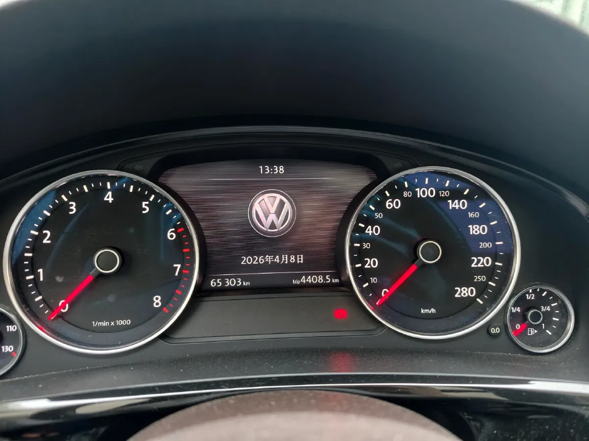 2017 Volkswagen Touareg 3.0T 320HP V6 8AT,autocango,china used car exporter,china ev exporter,chinese used car exporter,chinese used ev exporter