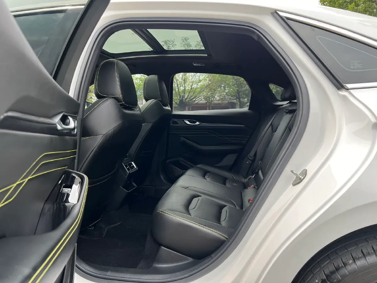 2023 Geely Preface 1.5T 181HP L4 7DCT,autocango,china used car exporter,china ev exporter,chinese used car exporter,chinese used ev exporter