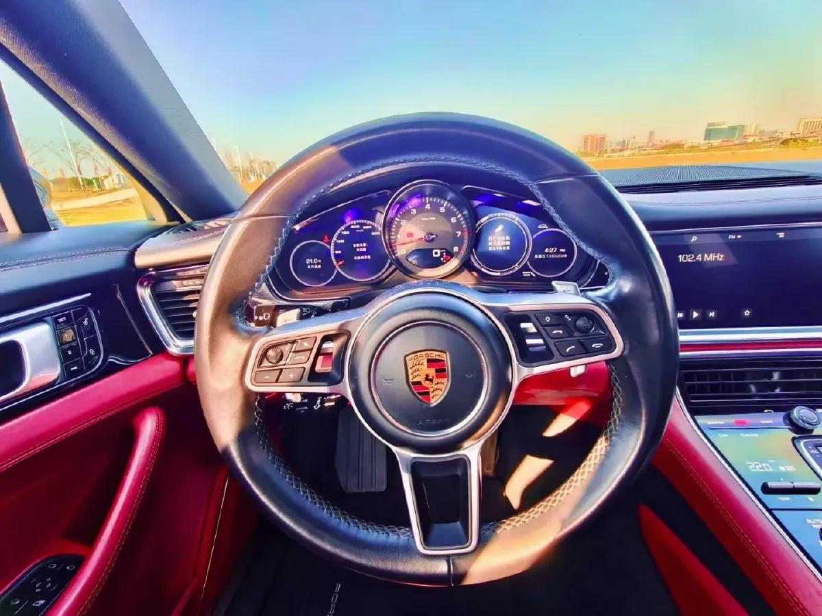 2017 Porsche Panamera 3.0T 330HP V6 8DCT,autocango,china used car exporter,china ev exporter,chinese used car exporter,chinese used ev exporter