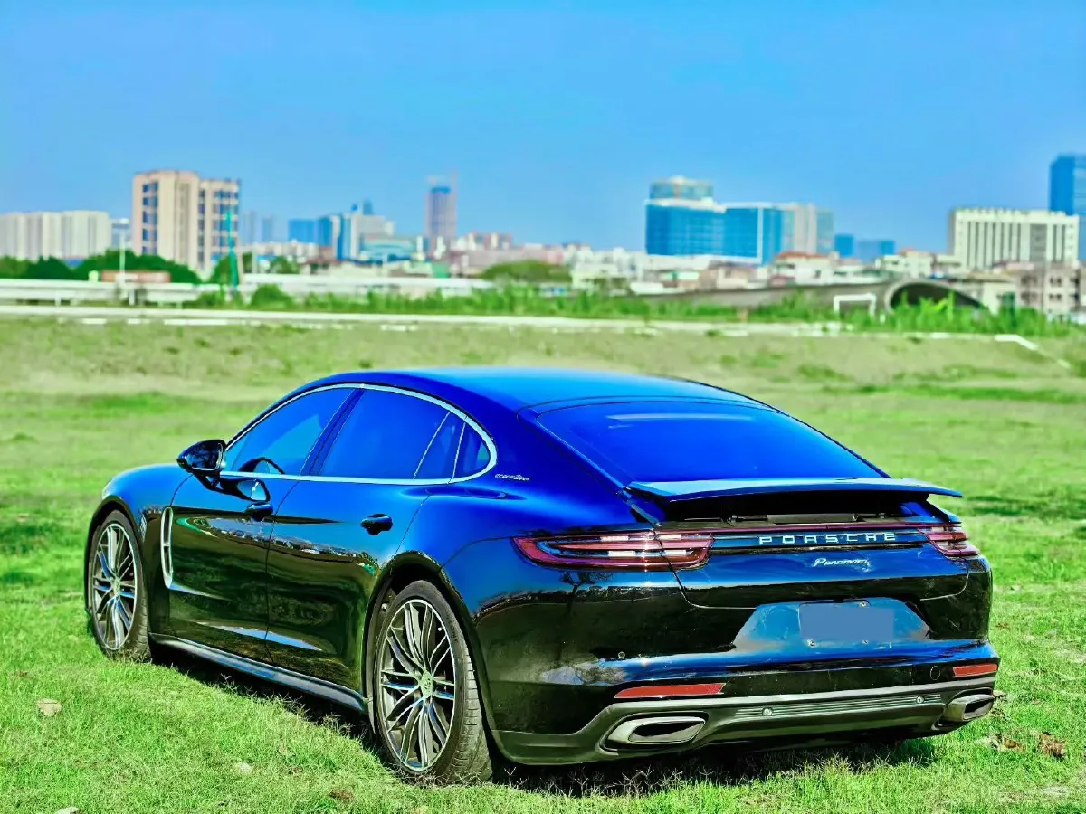 2017 Porsche Panamera 3.0T 330HP V6 8DCT,autocango,china used car exporter,china ev exporter,chinese used car exporter,chinese used ev exporter