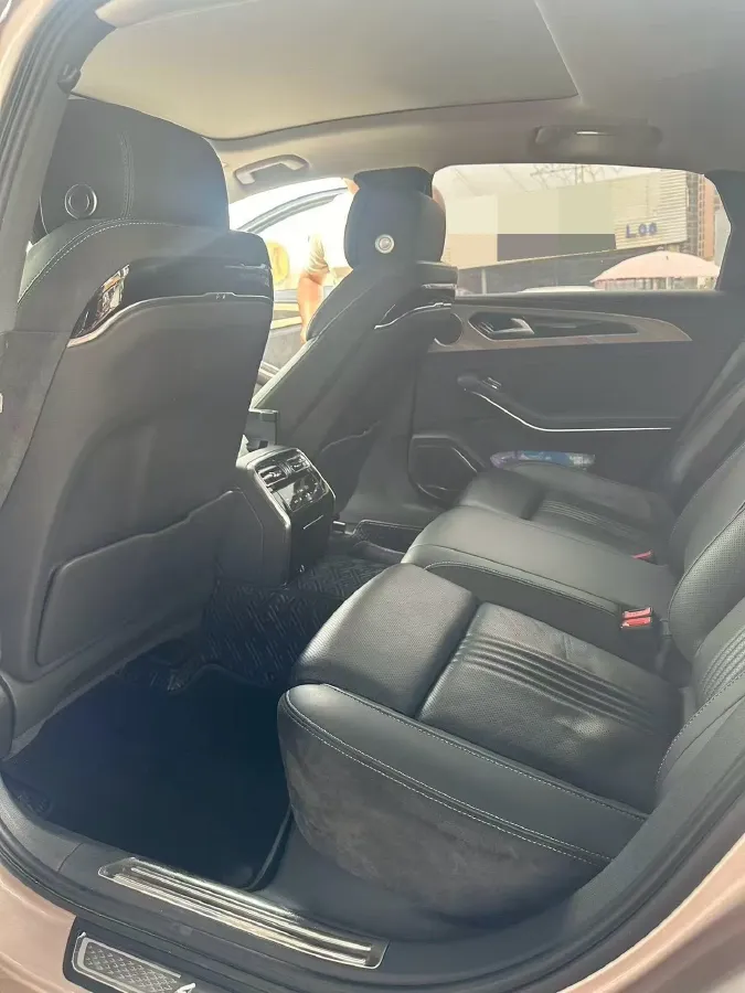 2020 HongQi H9 3.0T 283HP V6 7DCT,autocango,china used car exporter,china ev exporter,chinese used car exporter,chinese used ev exporter