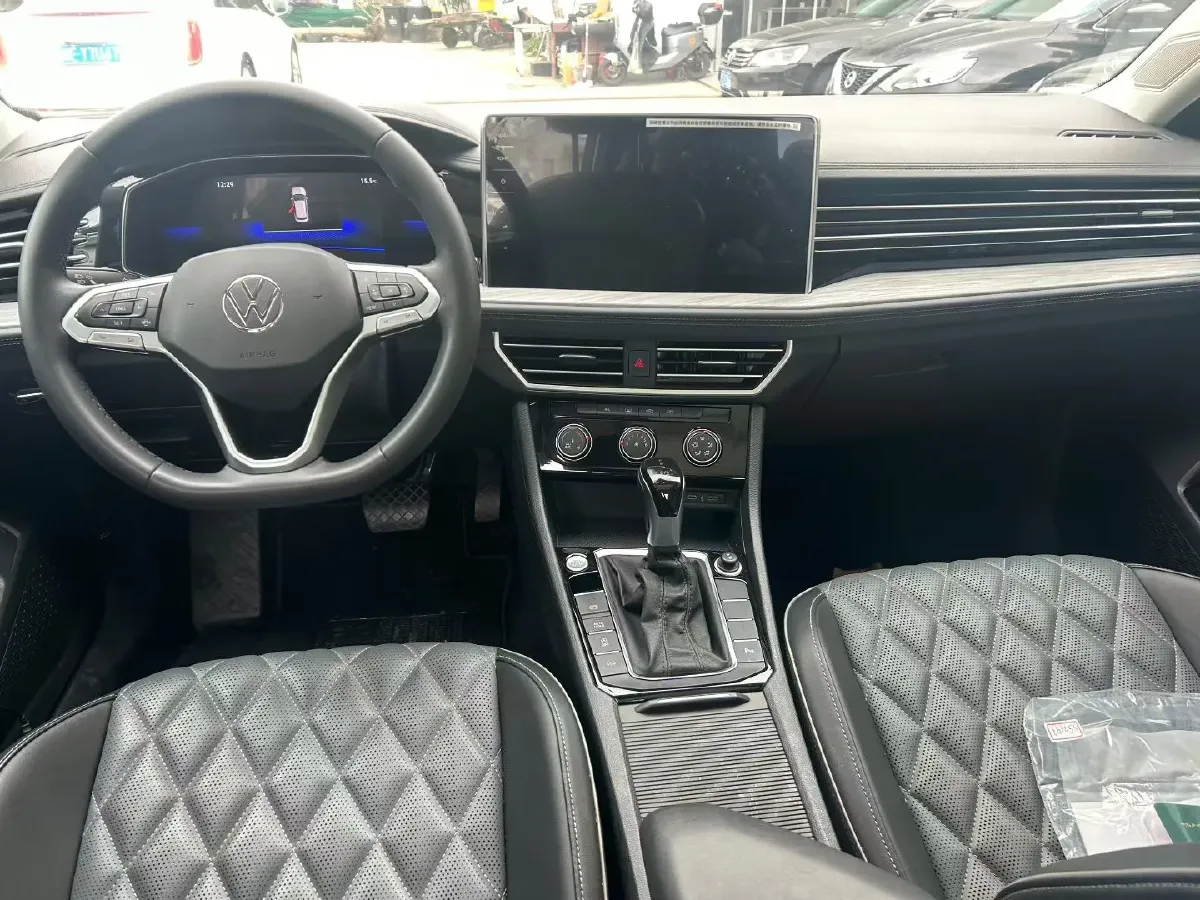 2023 Volkswagen Sagitar 1.5T 160HP L4 7DCT,autocango,china used car exporter,china ev exporter,chinese used car exporter,chinese used ev exporter