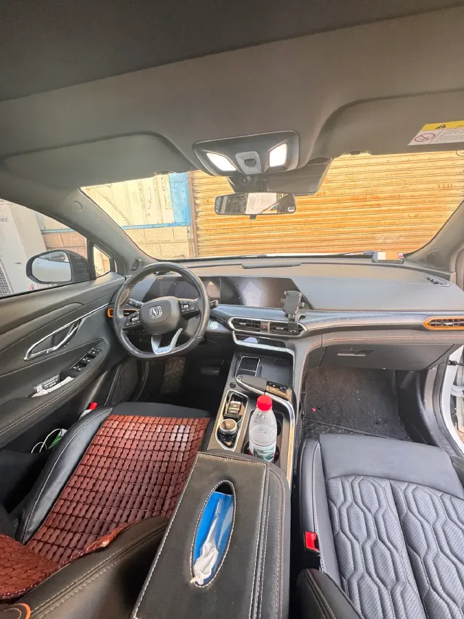 2022 ChangAn UNI-T 2.0T 233HP L4 8AT,autocango,china used car exporter,china ev exporter,chinese used car exporter,chinese used ev exporter