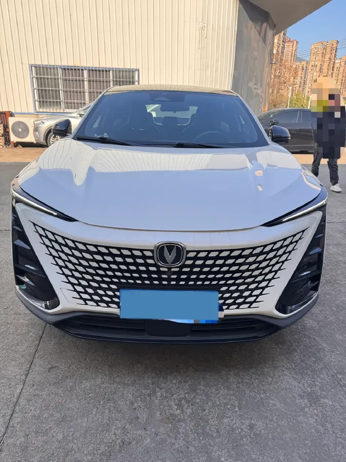 2022 ChangAn UNI-T 2.0T 233HP L4 8AT,autocango,china used car exporter,china ev exporter,chinese used car exporter,chinese used ev exporter