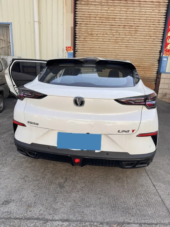 2022 ChangAn UNI-T 2.0T 233HP L4 8AT,autocango,china used car exporter,china ev exporter,chinese used car exporter,chinese used ev exporter