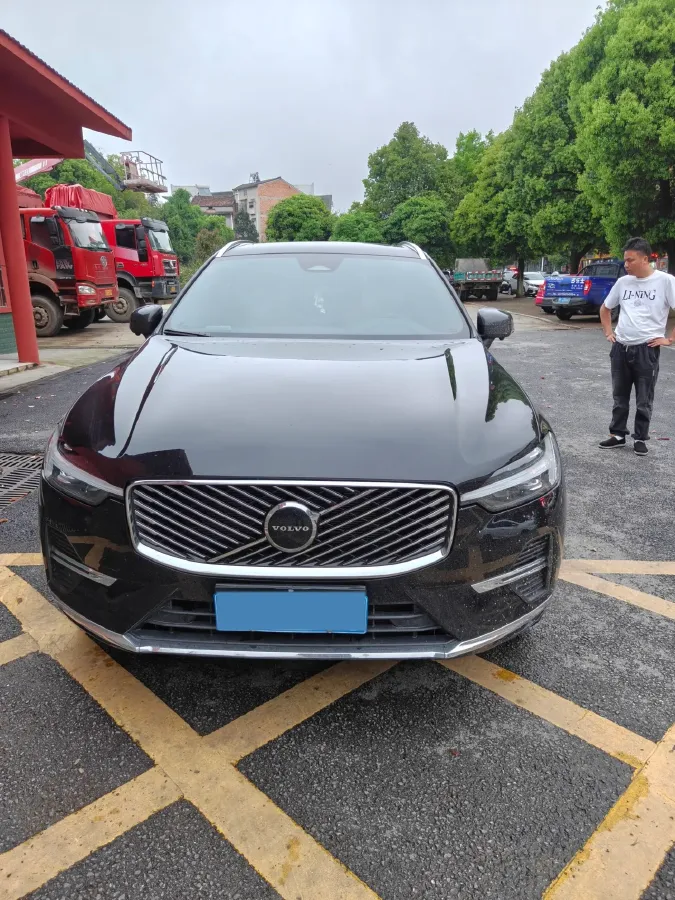 2026 Volvo XC60 2.0T 250HP L4 8AT,autocango,china used car exporter,china ev exporter,chinese used car exporter,chinese used ev exporter