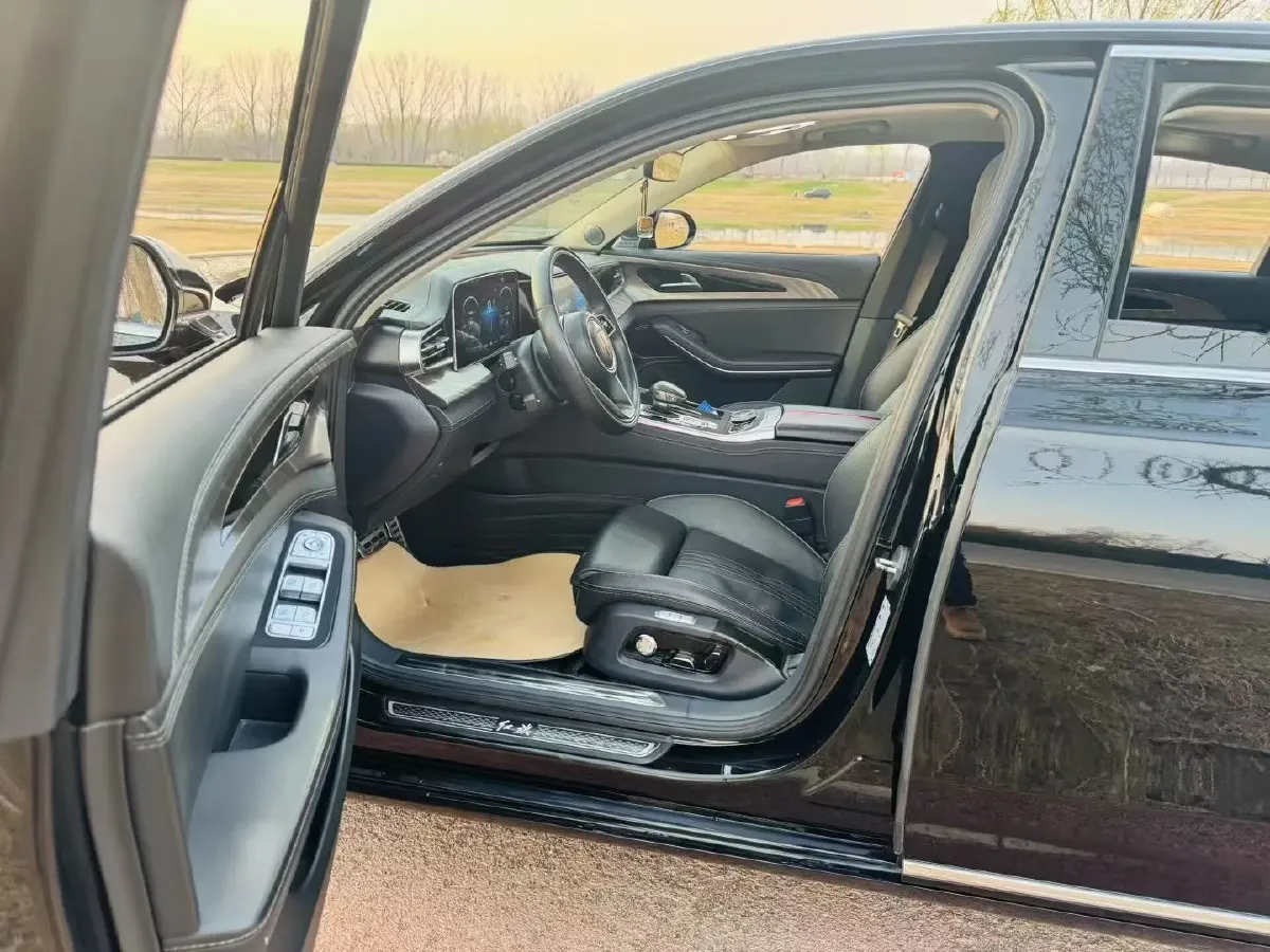 2020 HongQi H9 2.0T 252HP L4 7DCT,autocango,china used car exporter,china ev exporter,chinese used car exporter,chinese used ev exporter