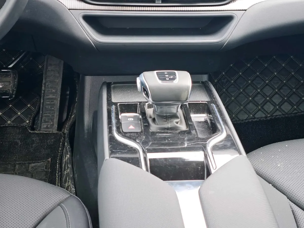 2022 HongQi E-QM5 BEV 54KWH,autocango,china used car exporter,china ev exporter,chinese used car exporter,chinese used ev exporter