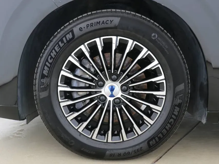 2022 Mercedes-Benz GLC Class 2.0T 197HP L4 9AT,autocango,china used car exporter,china ev exporter,chinese used car exporter,chinese used ev exporter