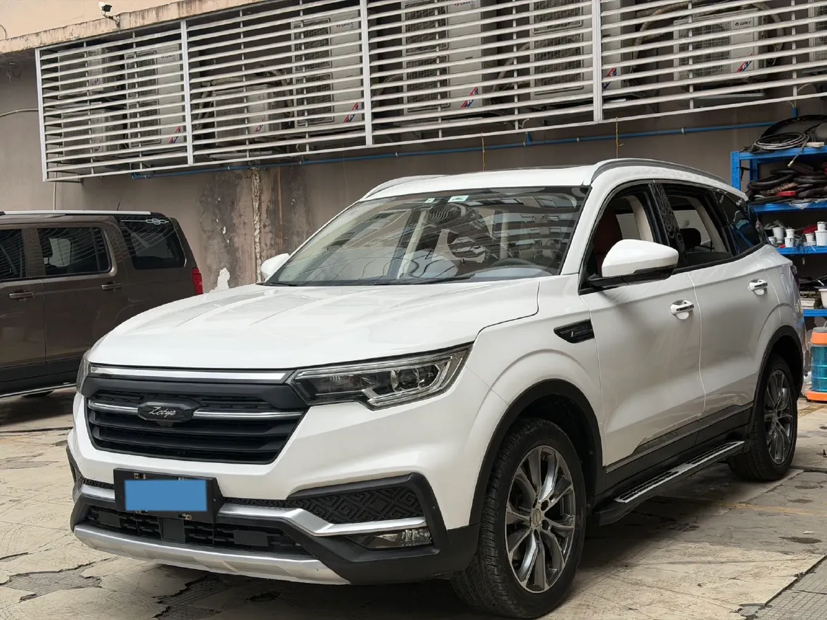 2018 Zotye T500 1.5T 156HP L4 5MT,autocango,china used car exporter,china ev exporter,chinese used car exporter,chinese used ev exporter