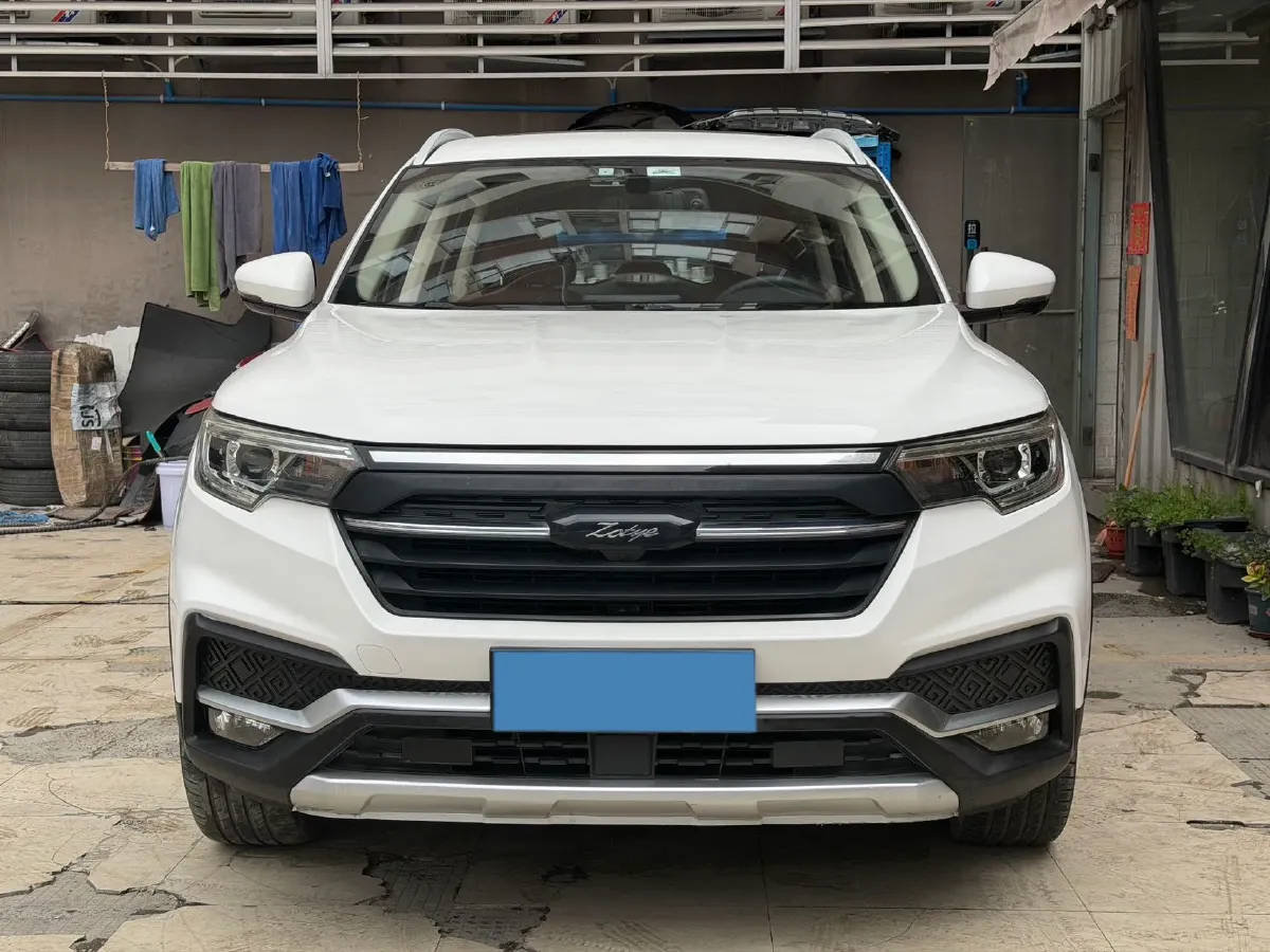 2018 Zotye T500 1.5T 156HP L4 5MT,autocango,china used car exporter,china ev exporter,chinese used car exporter,chinese used ev exporter