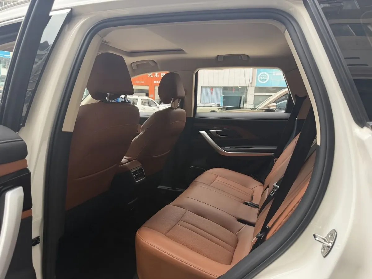 2018 Zotye T500 1.5T 156HP L4 5MT,autocango,china used car exporter,china ev exporter,chinese used car exporter,chinese used ev exporter