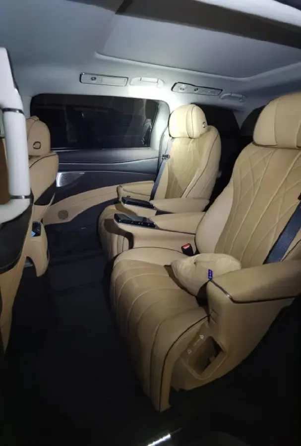 2024 Denza D9 1.5T 139HP L4 E-CVT PHEV 40KWH,autocango,china used car exporter,china ev exporter,chinese used car exporter,chinese used ev exporter