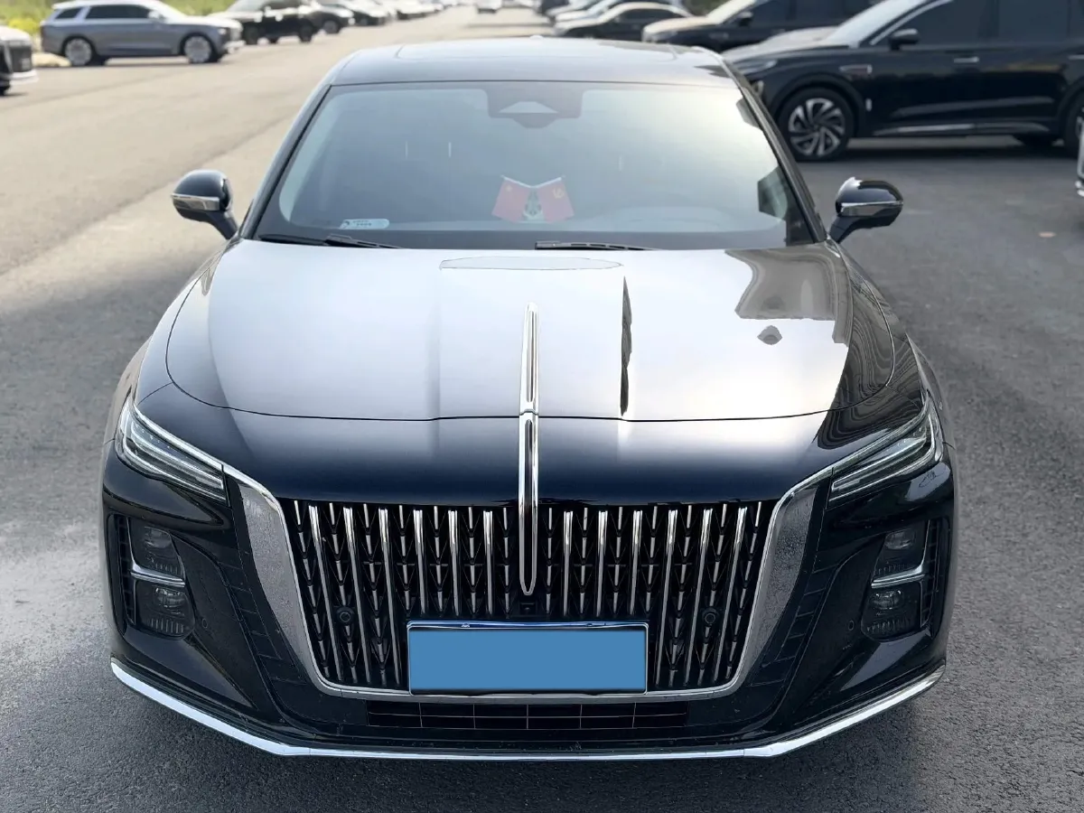 2025 HongQi H5 1.5T 169HP L4 1DHT Hybrid,autocango,china used car exporter,china ev exporter,chinese used car exporter,chinese used ev exporter