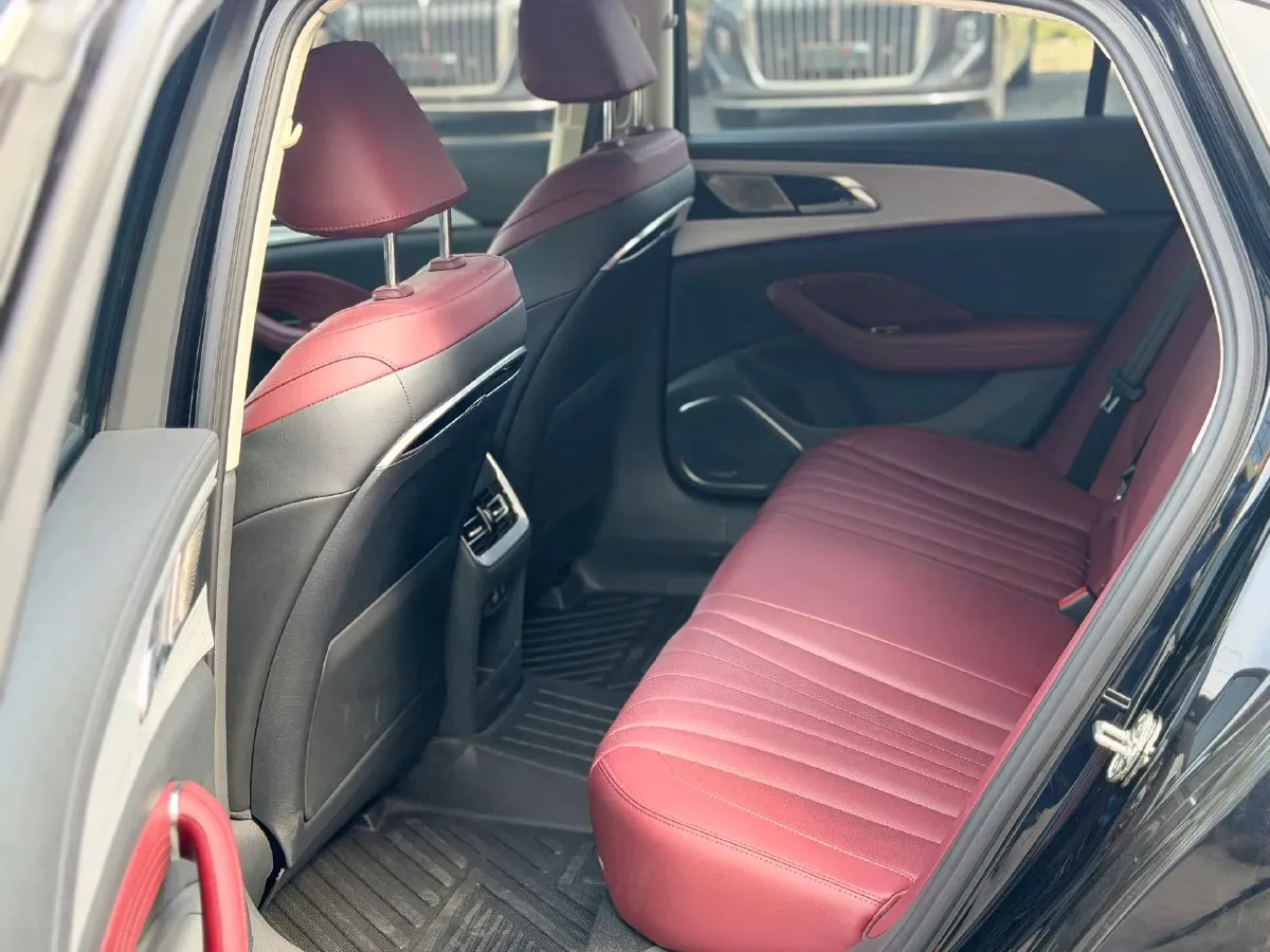 2025 HongQi H5 1.5T 169HP L4 1DHT Hybrid,autocango,china used car exporter,china ev exporter,chinese used car exporter,chinese used ev exporter