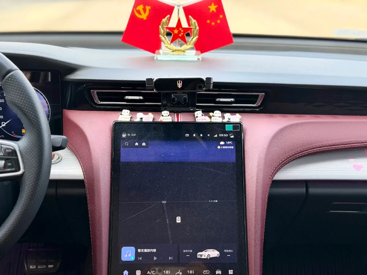 2025 HongQi H5 1.5T 169HP L4 1DHT Hybrid,autocango,china used car exporter,china ev exporter,chinese used car exporter,chinese used ev exporter