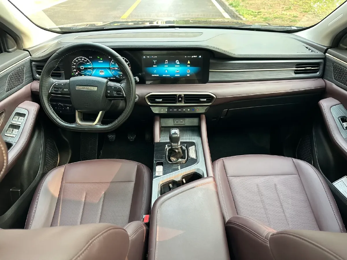 2024 Jetour X90 Plus 1.6T 197HP L4 6MT,autocango,china used car exporter,china ev exporter,chinese used car exporter,chinese used ev exporter