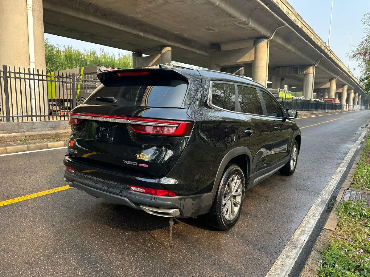 2024 Jetour X90 Plus 1.6T 197HP L4 6MT,autocango,china used car exporter,china ev exporter,chinese used car exporter,chinese used ev exporter