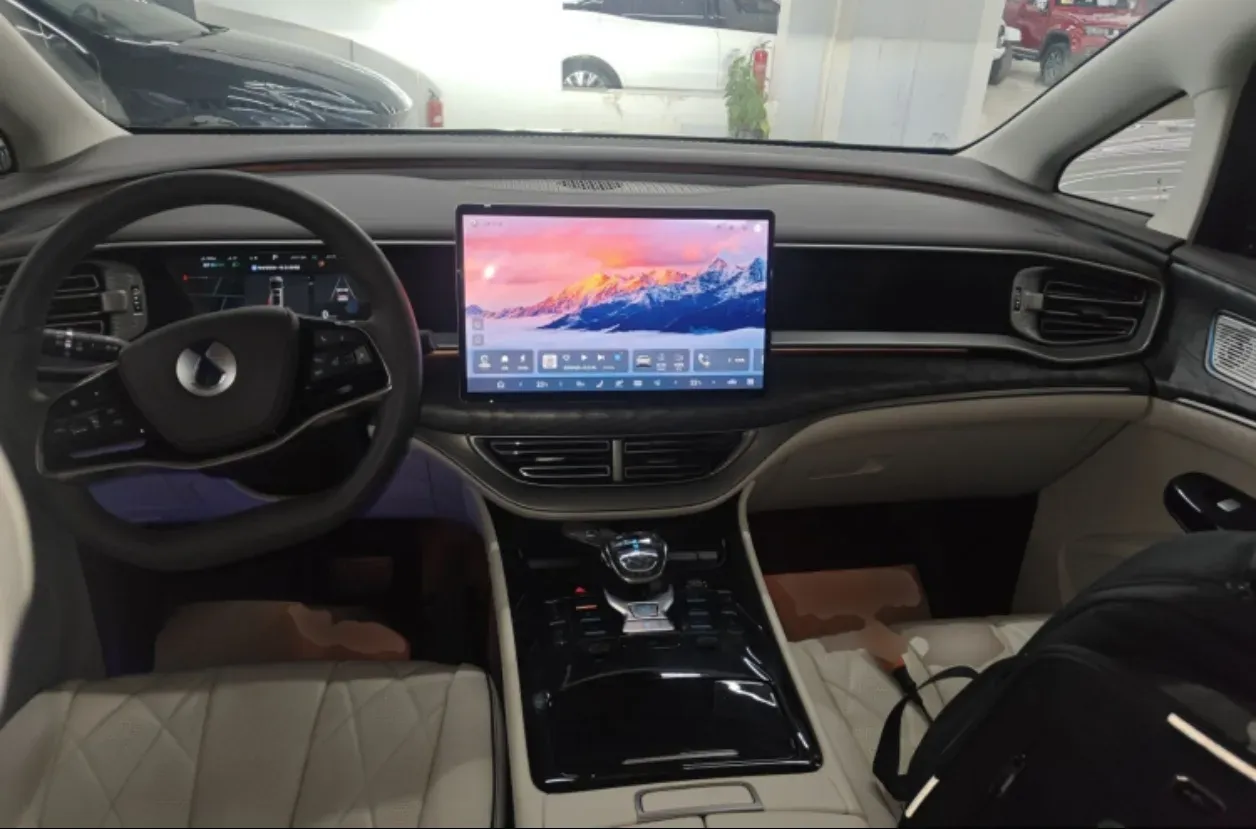 2024 Denza D9 1.5T 139HP L4 E-CVT PHEV 40KWH,autocango,china used car exporter,china ev exporter,chinese used car exporter,chinese used ev exporter